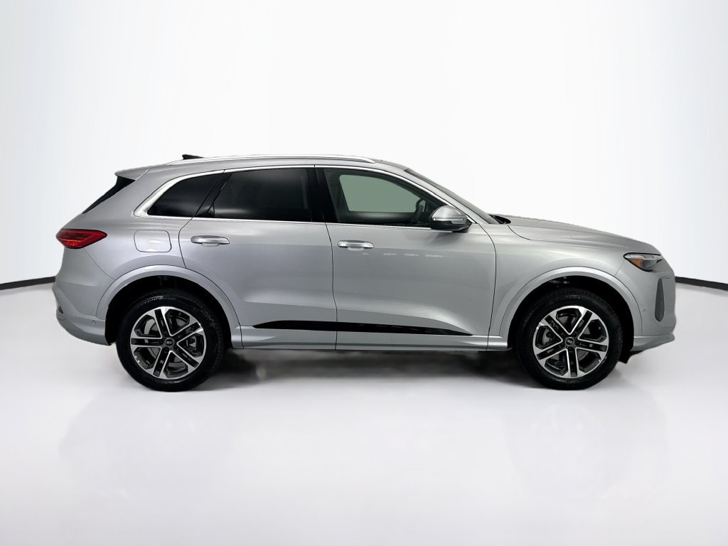Used 2026 Audi Q5 Premium Plus AWD/4WD image 4