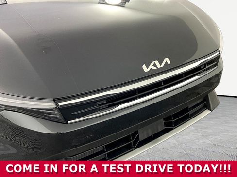 Certified 2025 Kia K4 EX FWD image 28