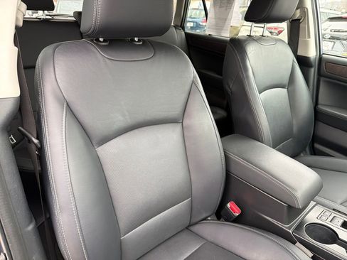 Used 2017 Subaru Outback 3.6R Limited image 31