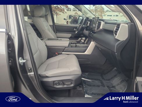 Used 2023 Toyota Tundra Limited w/ Power Package image 19