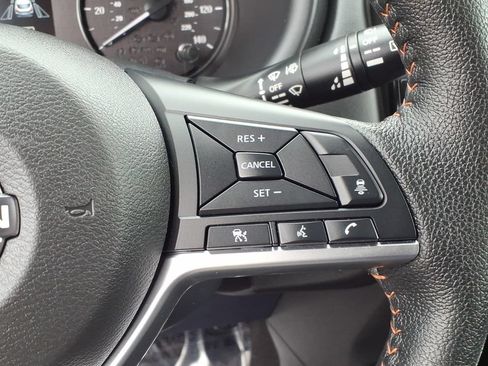 Used 2022 Nissan Kicks SR FWD image 27