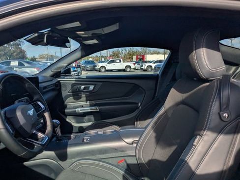 Used 2024 Ford Mustang Coupe image 12
