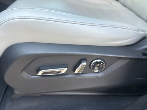 Used 2023 Acura MDX FWD w/ Technology Package image 11
