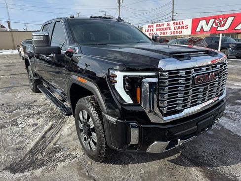 Used 2025 GMC Sierra 2500 Denali w/ Denali Reserve Package image 3