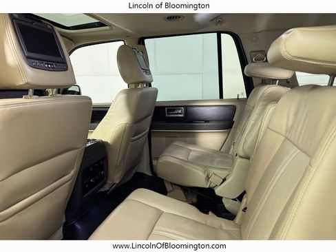 Used 2016 Lincoln Navigator L Reserve image 35