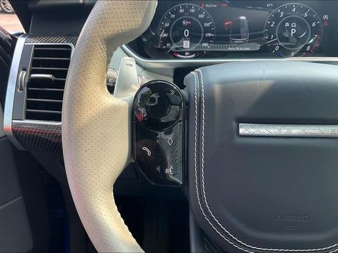 Used 2022 Land Rover Range Rover Sport SVR image 18