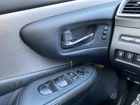 Used 2024 Nissan Murano SL image 29