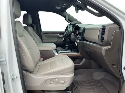 Used 2023 GMC Sierra 1500 SLT w/ SLT Premium Plus Package image 22