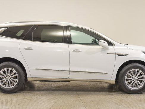 Used 2024 Buick Enclave Premium image 8