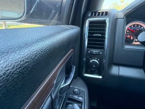 Used 2017 RAM 2500 Laramie AWD/4WD image 11