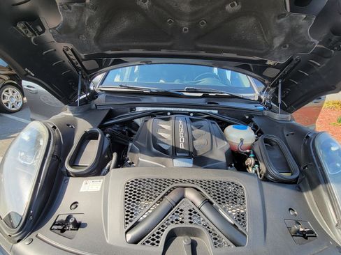 Used 2017 Porsche Macan GTS w/ Premium Package Plus image 19