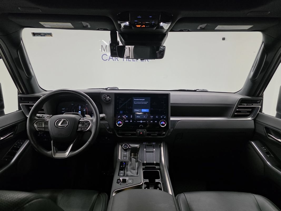 Used 2024 Lexus GX 550 w/ Cold Area Package AWD/4WD image 16