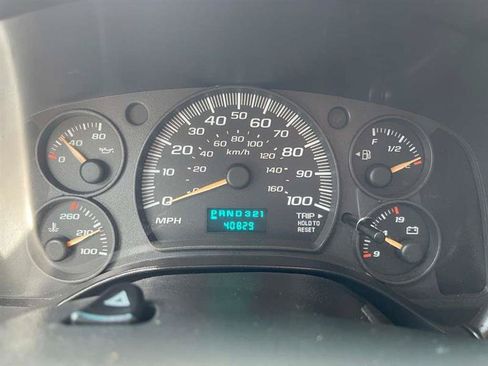 Used 2007 Chevrolet Express 3500 Extended RWD image 11