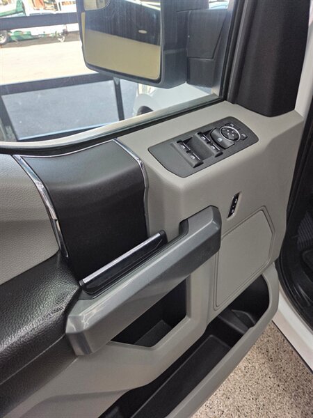 Used 2018 Ford F150 XLT w/ Trailer Tow Package AWD/4WD image 10