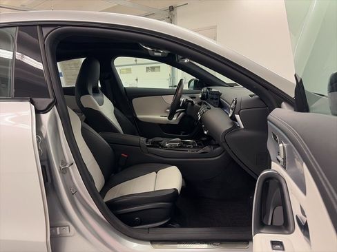 Certified 2022 Mercedes-Benz CLA 35 AMG 4MATIC image 16