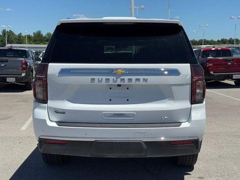 Used 2024 Chevrolet Suburban LT w/ LT Signature Package AWD/4WD image 4