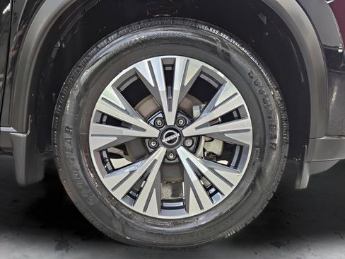Certified 2023 Nissan Rogue SV AWD/4WD image 29