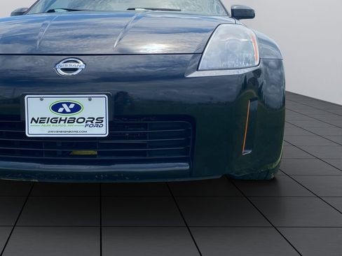 Used 2005 Nissan 350Z Touring RWD image 14