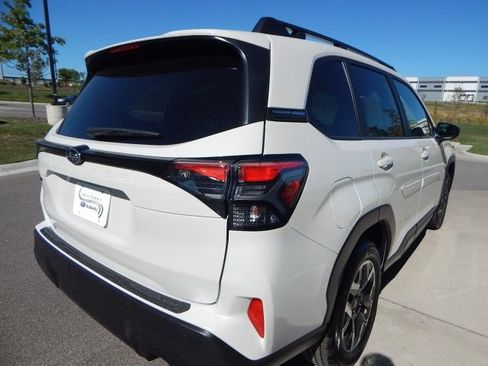 Certified 2025 Subaru Forester Premium w/ Convenience Package #1 AWD/4WD image 8