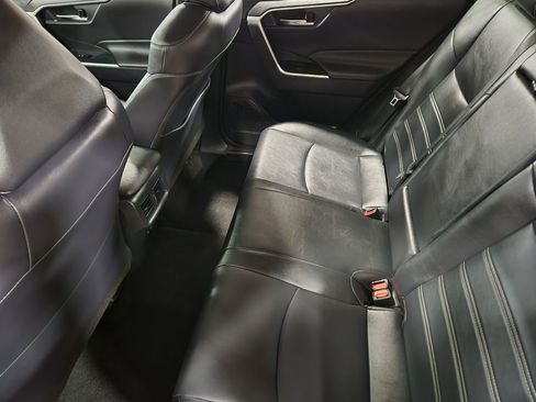 Used 2021 Toyota RAV4 XLE Premium image 49