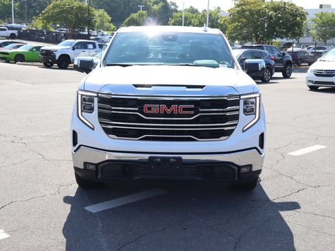 Used 2025 GMC Sierra 1500 SLT AWD/4WD image 3