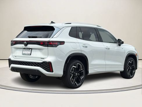 New 2026 Volkswagen Tiguan SEL R-Line AWD/4WD image 3