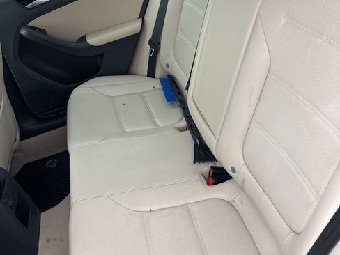 Used 2016 Volkswagen Jetta SE FWD image 7