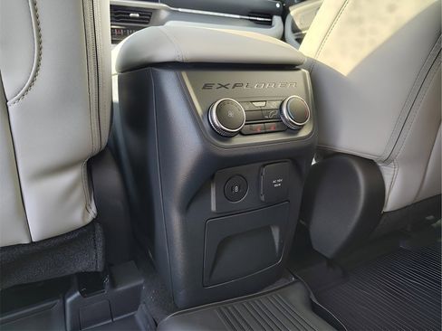 New 2026 Ford Explorer Platinum w/ LUX Leather Package image 29