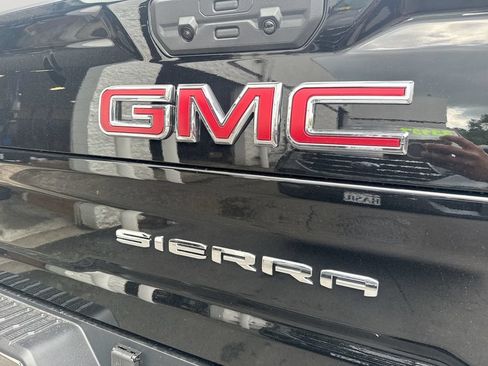 New 2026 GMC Sierra 3500 SLT w/ SLT Premium Package AWD/4WD image 28