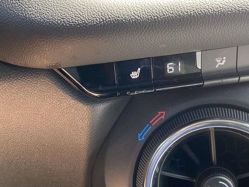 Used 2025 Chevrolet Blazer LT AWD/4WD image 16