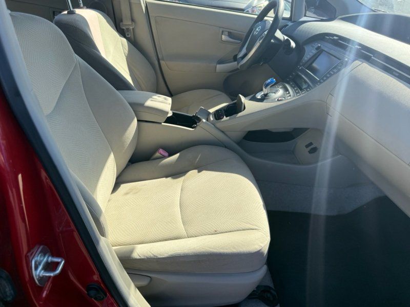 Used 2010 Toyota Prius Three w/ Navigation Pkg FWD image 22