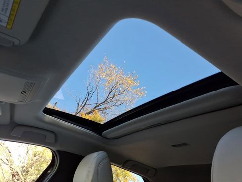 Used 2022 MAZDA CX-30 AWD 2.5 S w/ Premium Package image 8