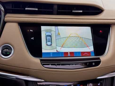 Used 2019 Cadillac XT5 Platinum image 19