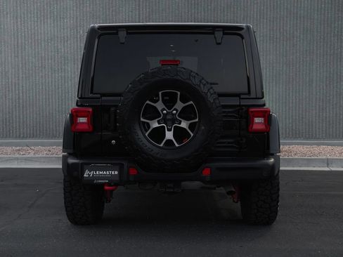 Used 2018 Jeep Wrangler Unlimited Rubicon AWD/4WD image 9