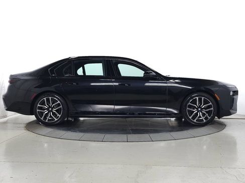 Used 2026 BMW i7 xDrive60 w/ Executive Package AWD/4WD image 12