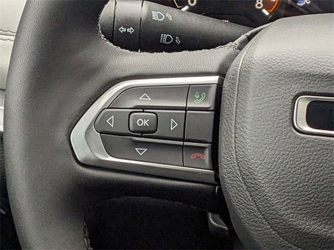 New 2025 Jeep Compass Limited image 18