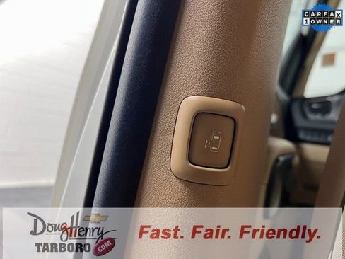 Used 2020 Kia Sedona LX image 39