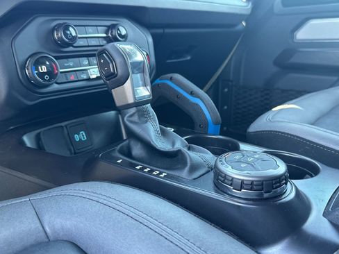 Used 2024 Ford Bronco Black Diamond image 16