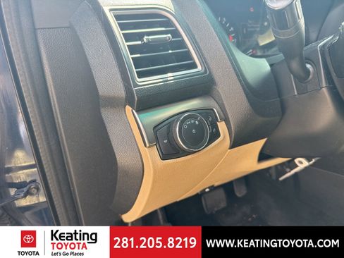 Used 2017 Ford Explorer FWD image 12