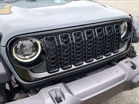 Used 2024 Jeep Wrangler Willys image 30