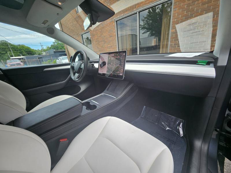 Used 2023 Tesla Model Y AWD image 55
