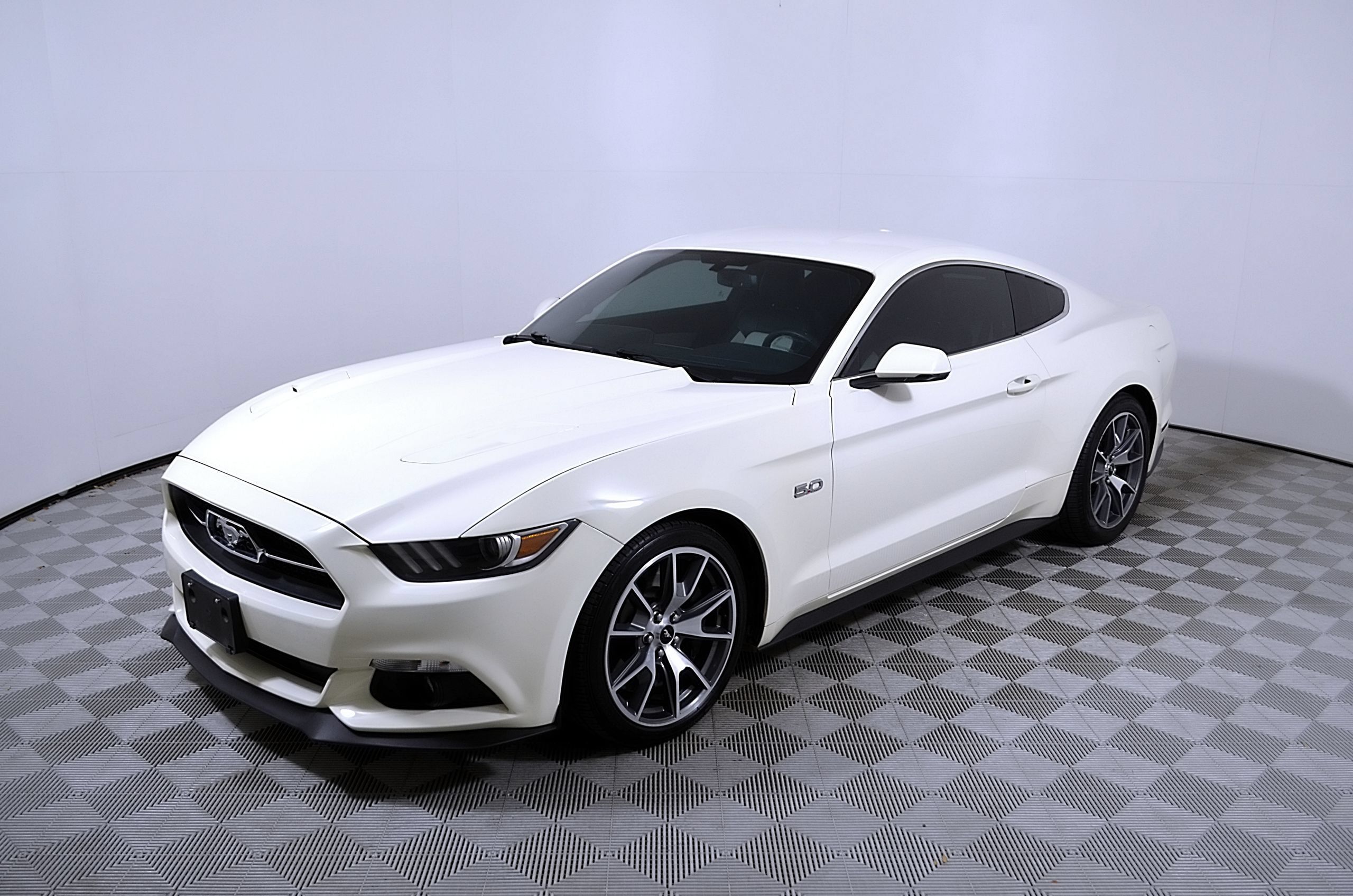 Used 2015 Ford Mustang 50 Years RWD image 3