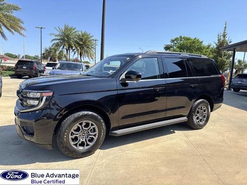 Certified 2025 Ford Expedition Active RWD image 5