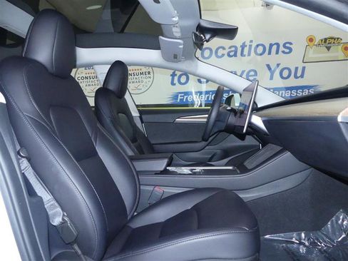 Used 2023 Tesla Model 3 Standard Range RWD image 5
