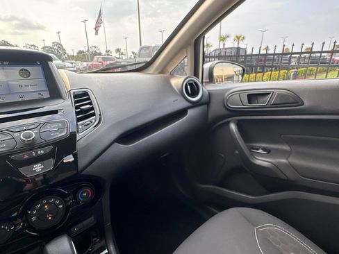 Used 2019 Ford Fiesta SE w/ Equipment Group 201A FWD image 33