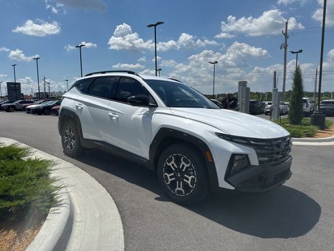 New 2025 Hyundai Tucson XRT image 3