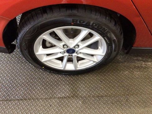 Used 2018 Ford Focus SE image 24