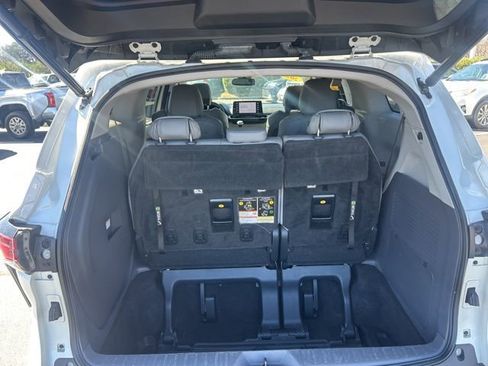 Used 2021 Toyota Sienna XLE image 8