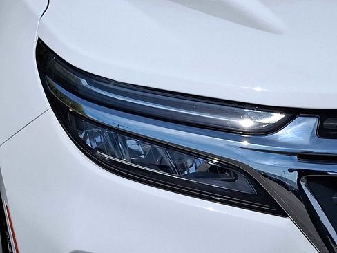 Used 2023 Chevrolet Equinox LT image 10