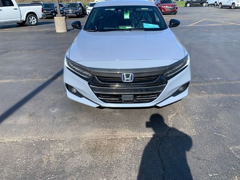 Used 2022 Honda Accord Sport image 6
